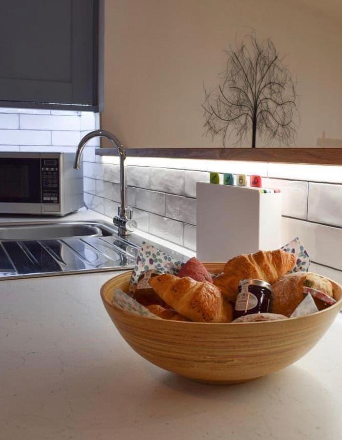 The Snug Entire Home Sleeps 2, Stratford Upon Avon Shottery Esterno foto
